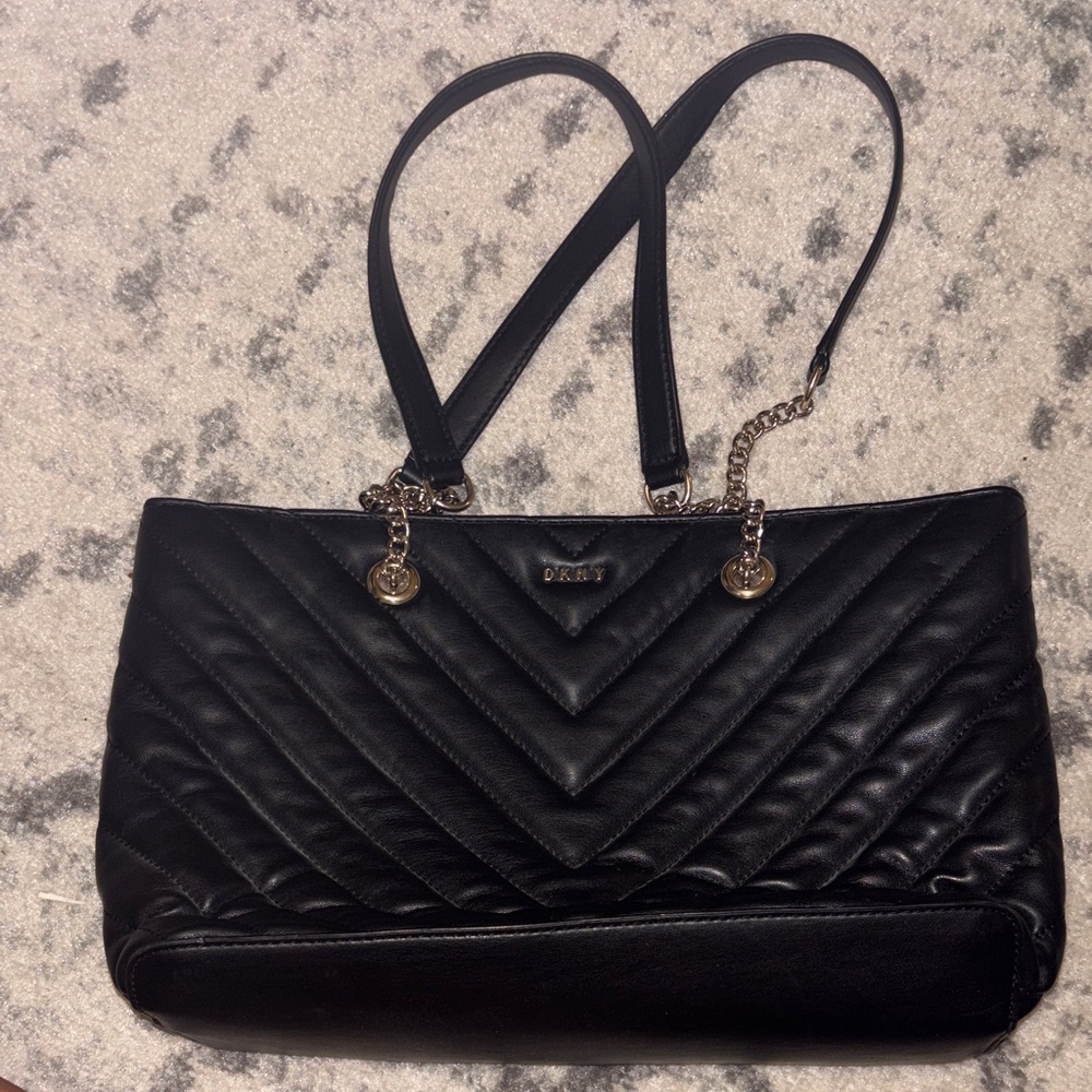DKNY Black Quilted Shoulder Bag